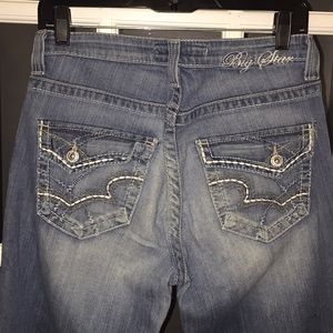 Big star mid rise flare size 31